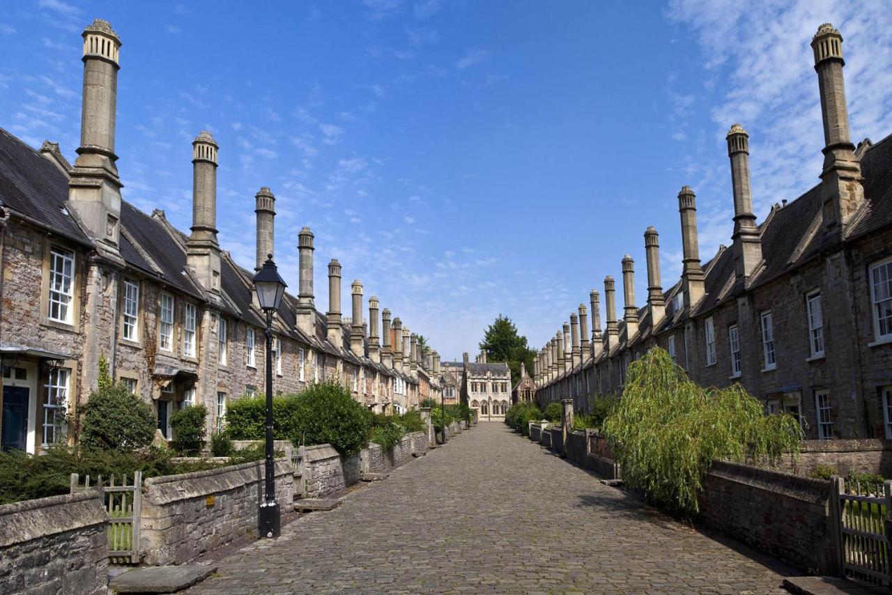 Bed and Breakfast Walton Crescent Winford Esterno foto