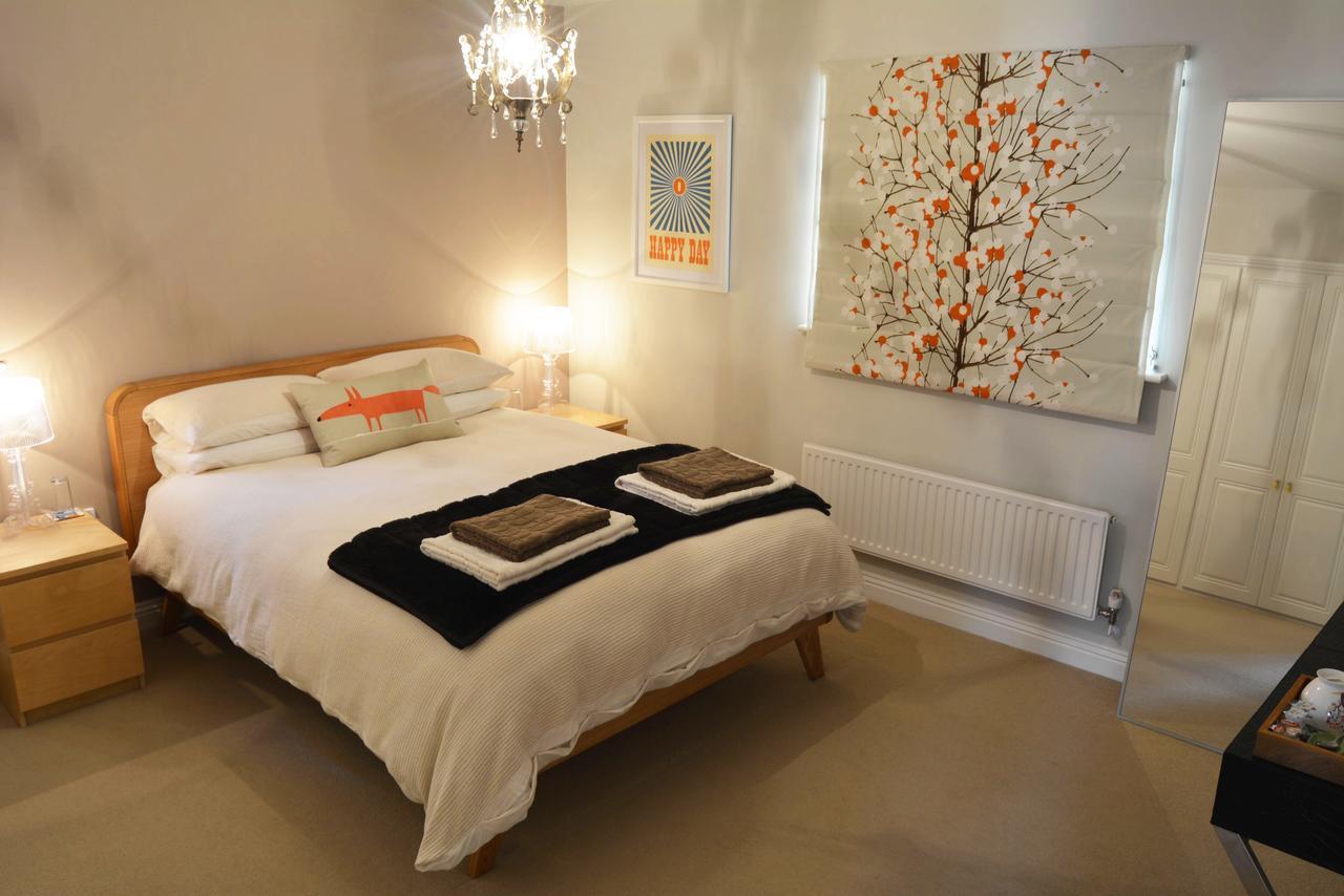 Bed and Breakfast Walton Crescent Winford Esterno foto